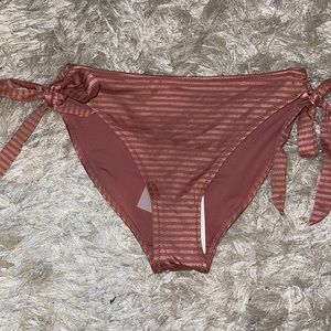 H&M bikini bottom size 2
